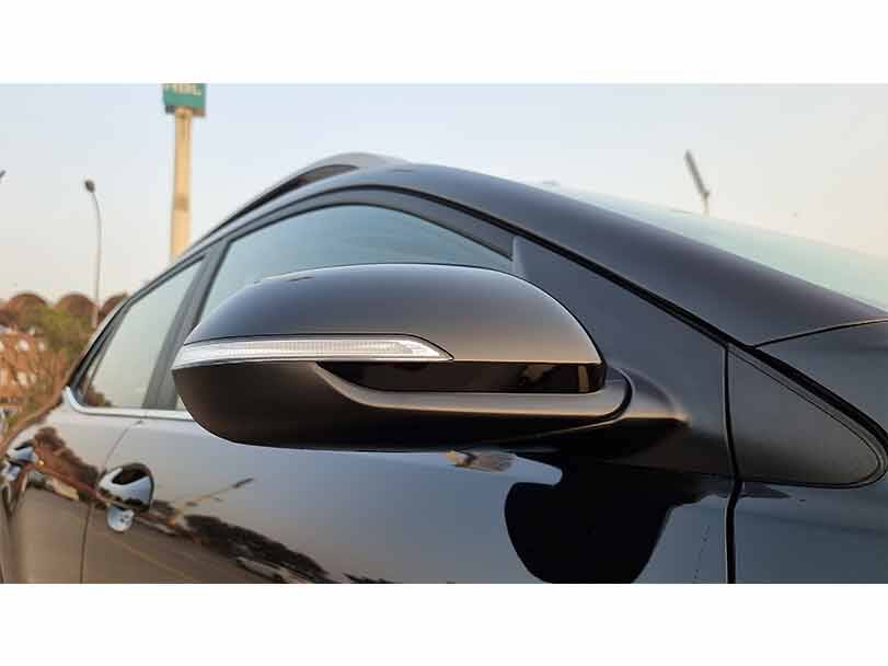 
								Kia Stonic full									